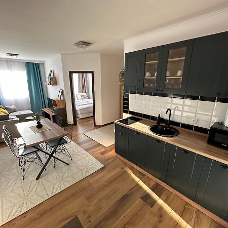Sky Lux Apartmani Surčin Eksteriør bilde