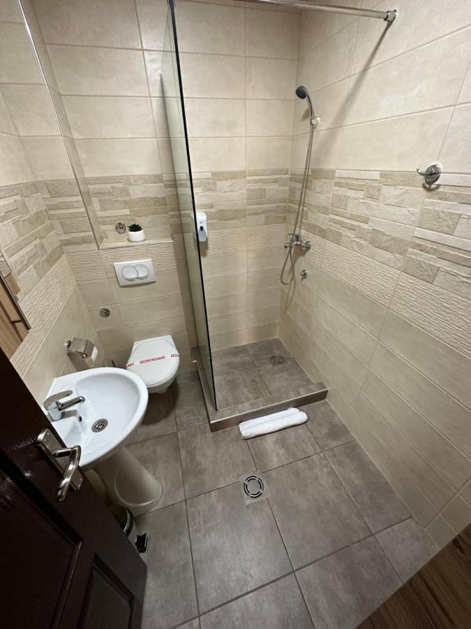 Sky Lux Apartmani Surčin Eksteriør bilde