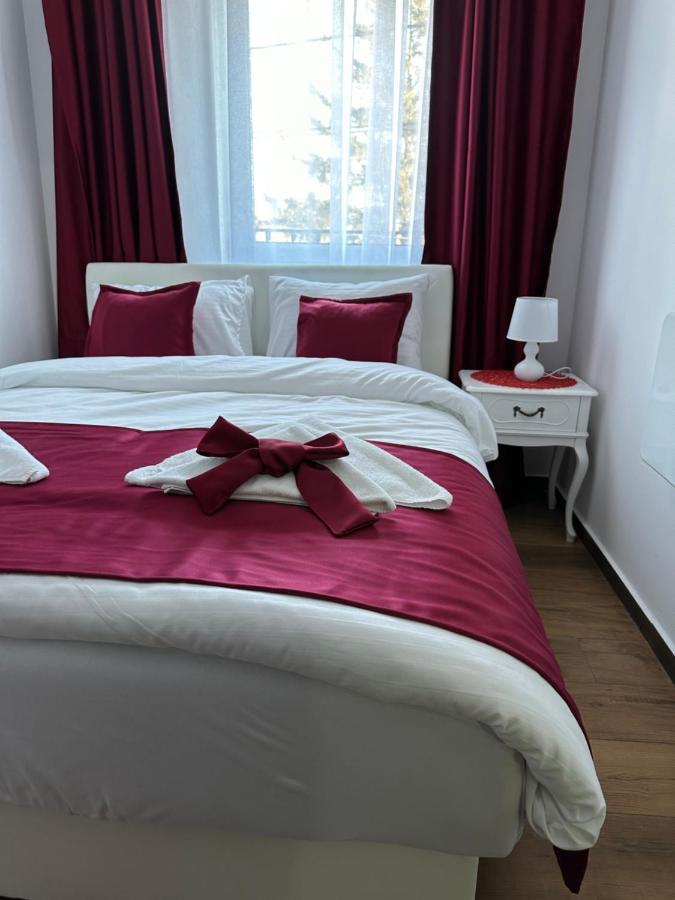 Sky Lux Apartmani Surčin Eksteriør bilde