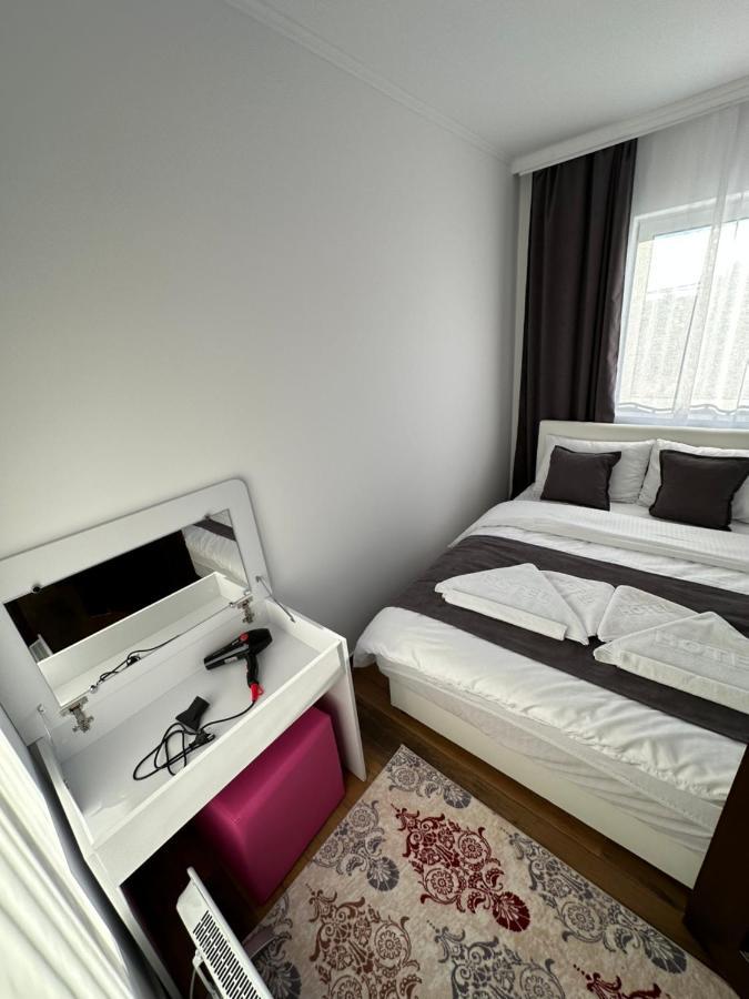 Sky Lux Apartmani Surčin Eksteriør bilde